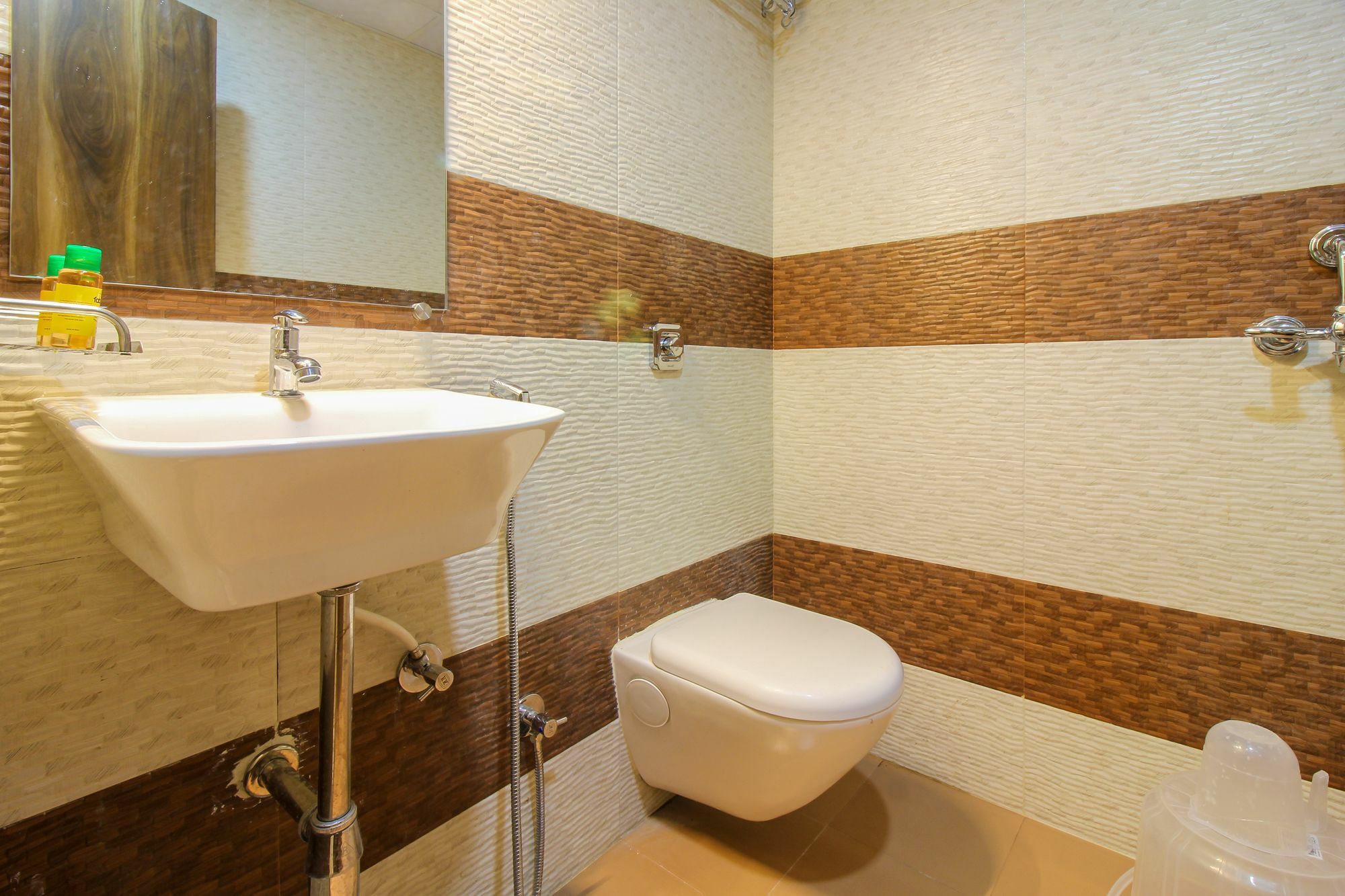 Fabhotel Amour - Nr Mumbai International Airport Ngoại thất bức ảnh