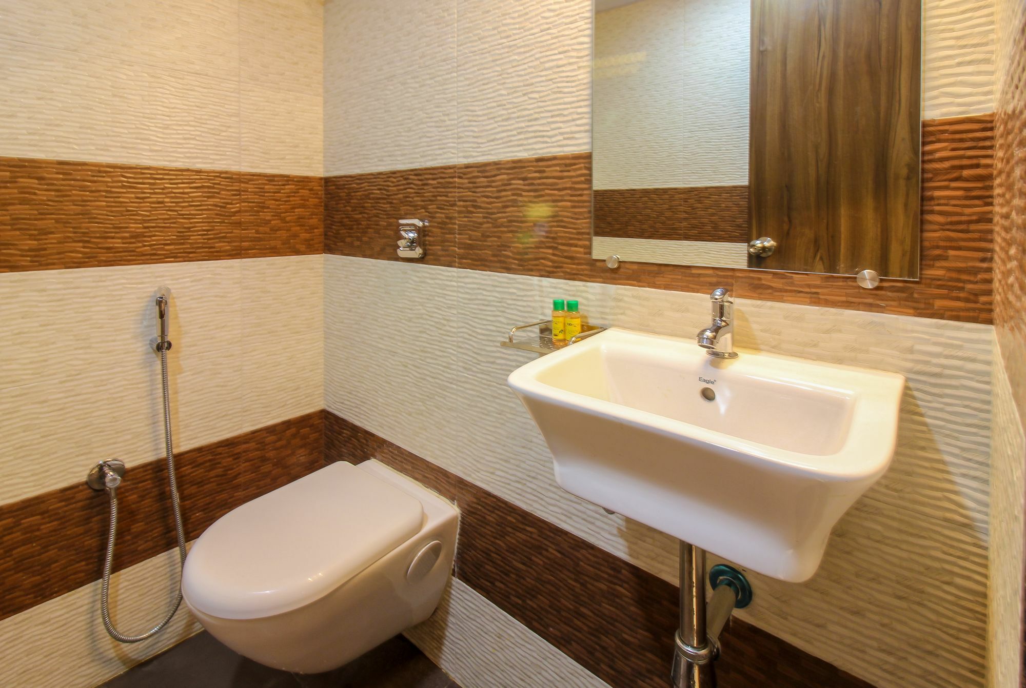 Fabhotel Amour - Nr Mumbai International Airport Ngoại thất bức ảnh